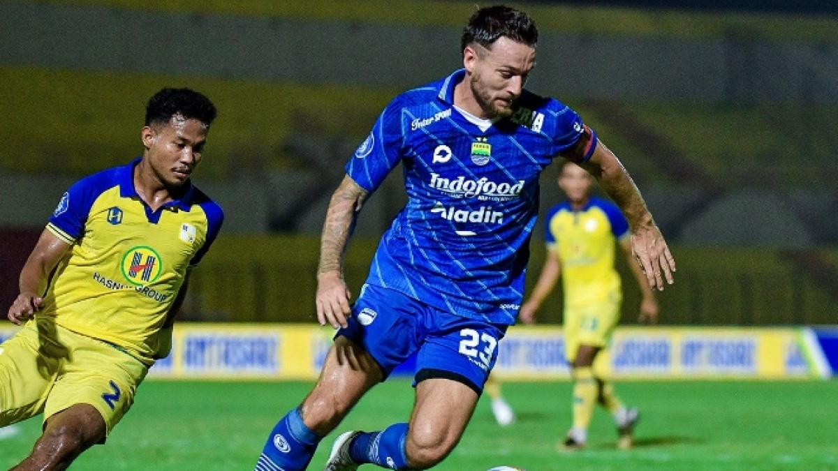 Hasil Liga 1: Gol Telat Barito Putera Buyarkan Kemenangan 10 Pemain Persib
