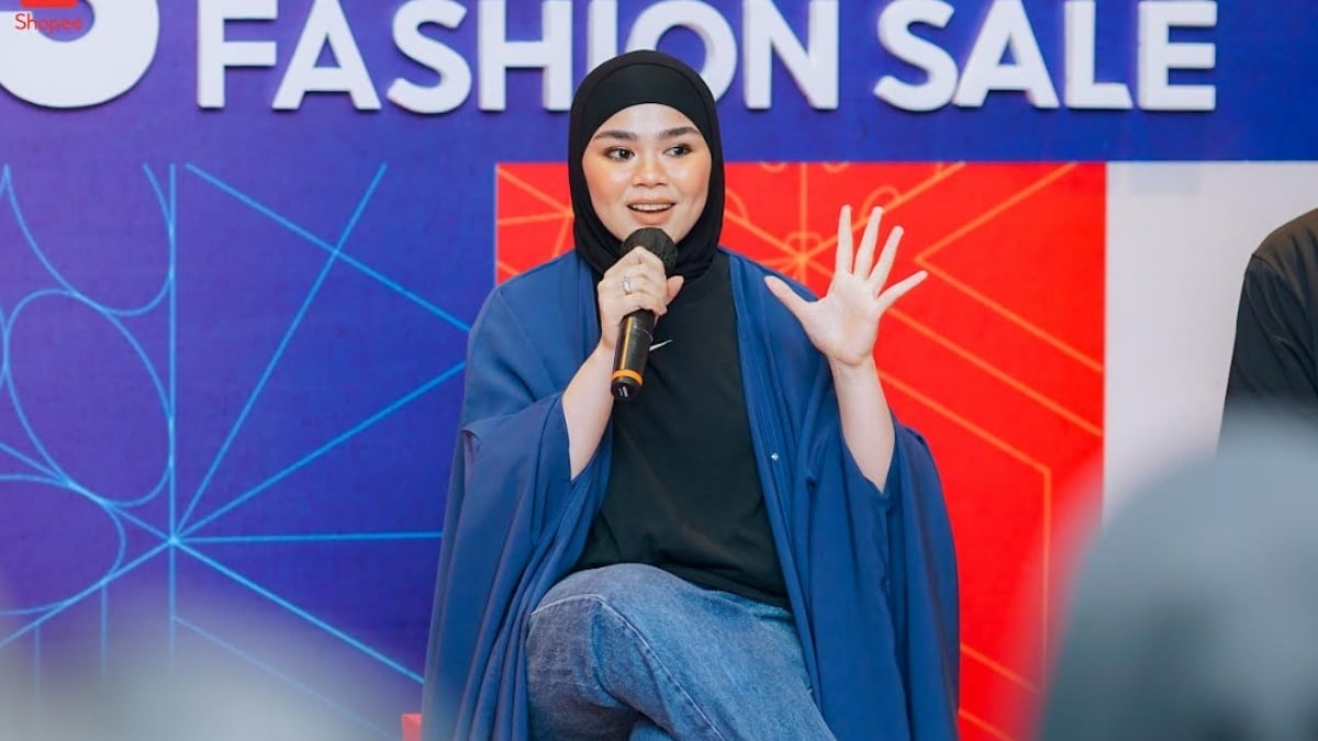 Anti Ribet! Ternyata Ini Alasan Sivia Azizah Sering Pakai Jilbab Hitam