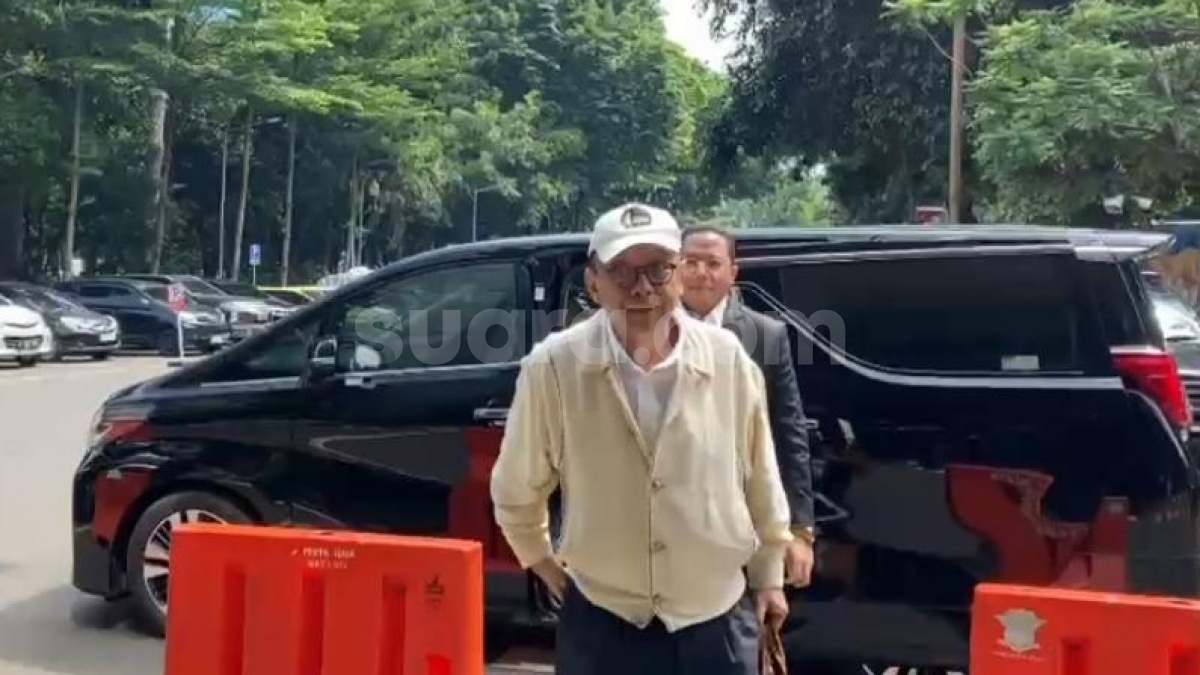 Diperiksa Polisi Lagi, Rektor UP Prof Edie Toet Klaim Bawa Bukti buat Tepis Tudingan Lecehkan Bawahan