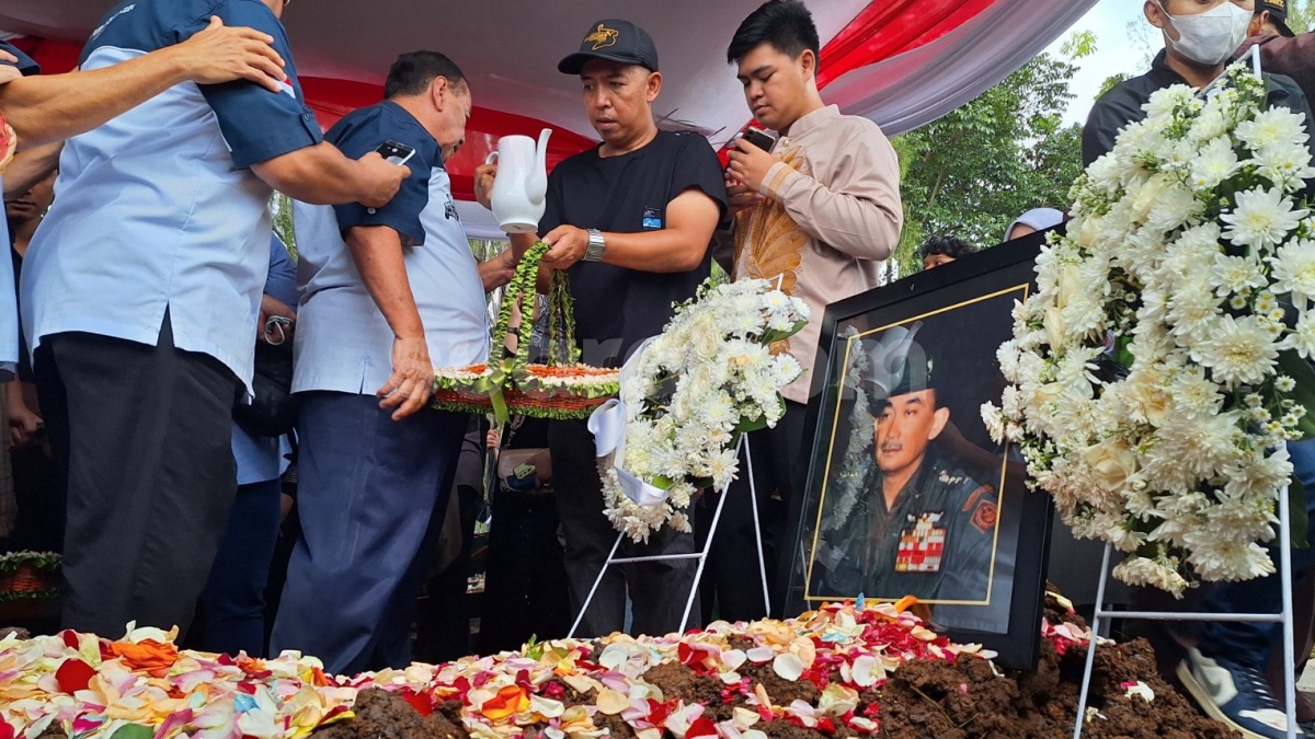 Putra Solihin GP Ungkap Penghormatan Terakhir Prabowo Subianto untuk Sang Ayah