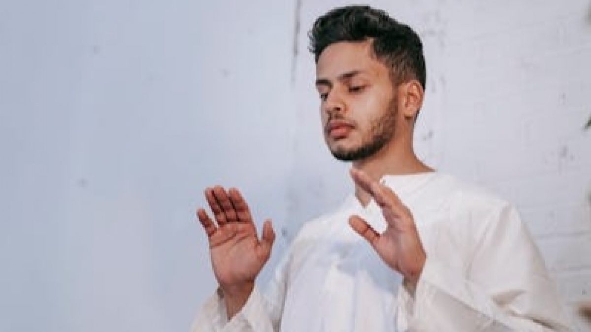 Niat Salat Witir 3 Rakaat Sendiri: Lafadz Arab, Latin, Arti, dan Tata Cara Lengkap