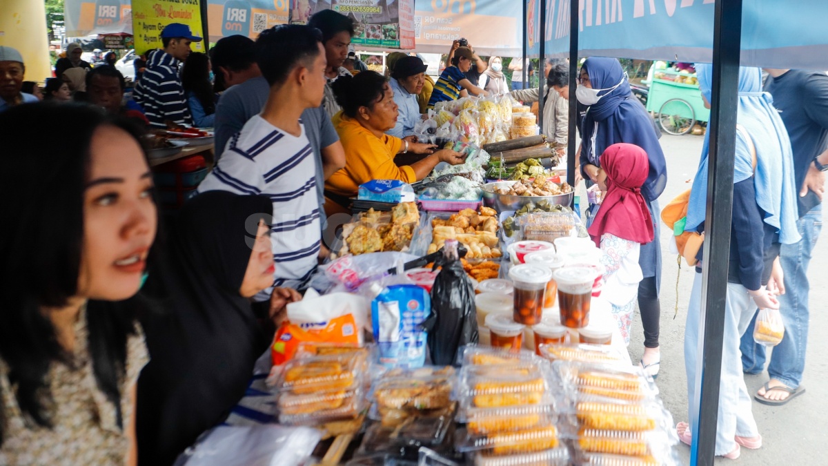 Momen Kocak Remaja Masjid Rebutan Takjik Hingga Air Mineral, Endingnya Bikin Ngakak