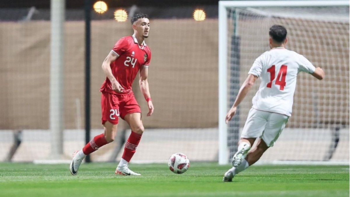 Momen Babak Pertama Timnas Indonesia vs Vietnam: Ivar Jenner Ditekel Keras, Adi Satryo Nyaris Blunder
