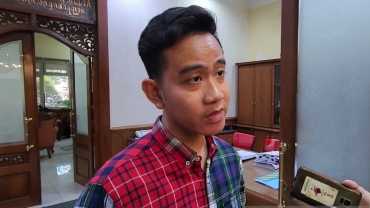Disamakan Hasto Kristiyanto dengan Sopir Truk, Gibran Beri Ulti Menohok: Ngikut Ajalah