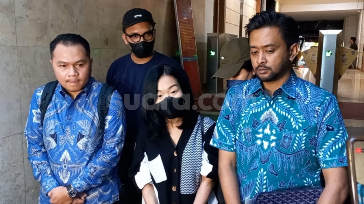 Amy BMJ Tanggapi Tudingan Hotman Paris yang Sebut Anaknya Trauma dan Ingin Bunuh Diri