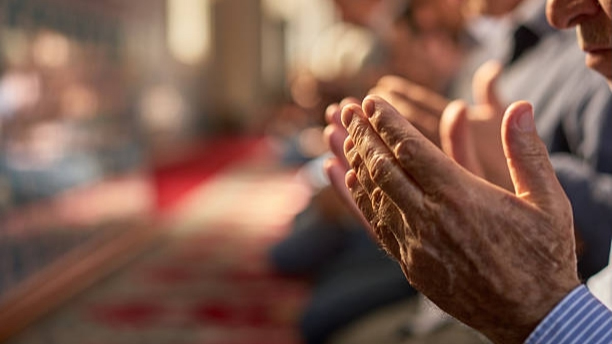 Lengkap! Bacaan Doa Setelah Sholat Tahajud Arab, Latin, dan Artinya