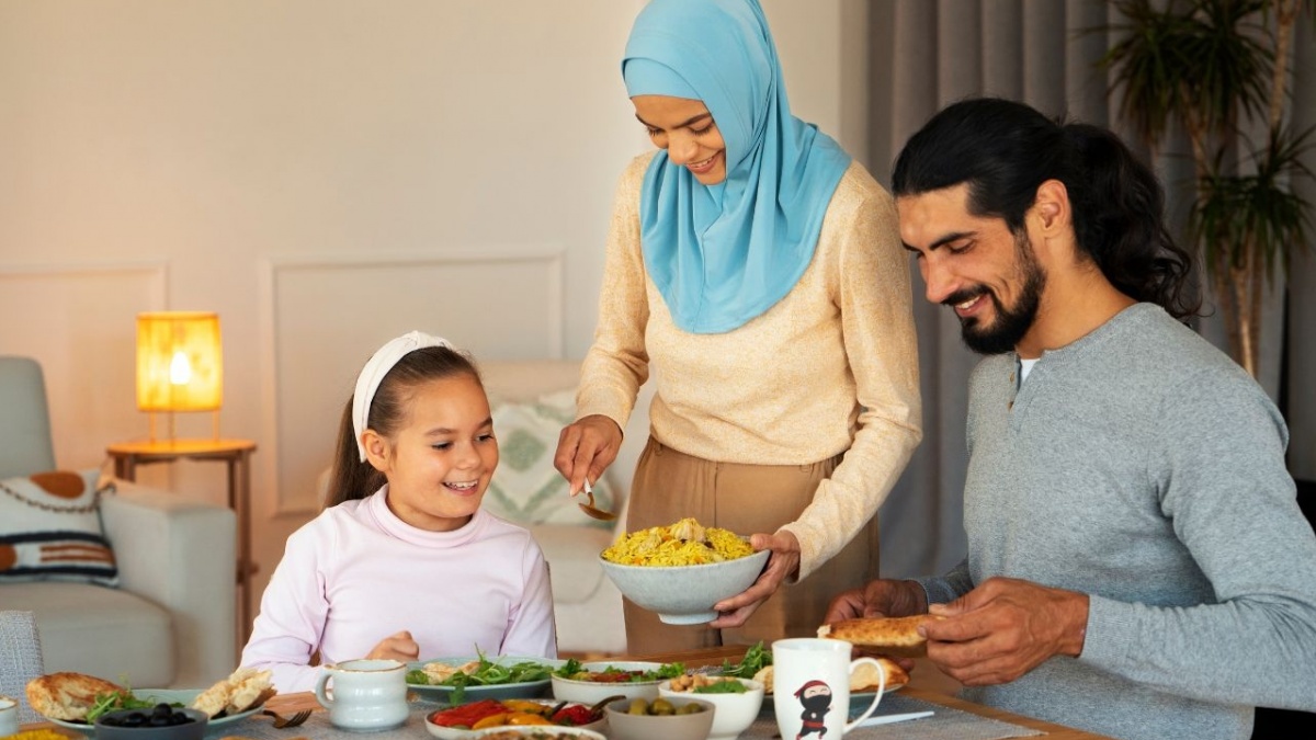 Cara Ajarkan Anak Puasa yang Menyenangkan, Ini Tips dari Psikolog