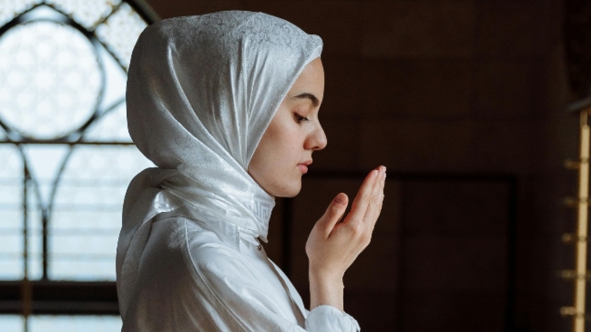 Apakah Wanita Haid Tetap Bisa Dapatkan Malam Lailatul Qadar? Ini Amalan yang Bisa Dilakukan