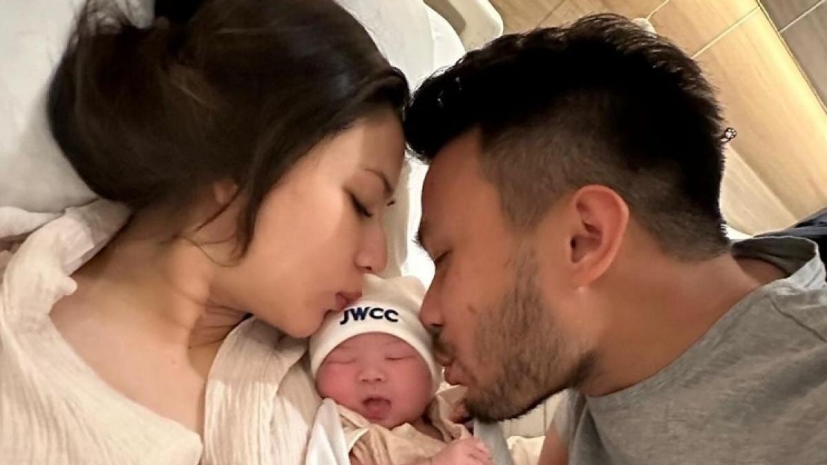 9 Potret Jessica Mila Melahirkan Anak Pertama, Wajah Bayinya Langsung Jadi Sorotan