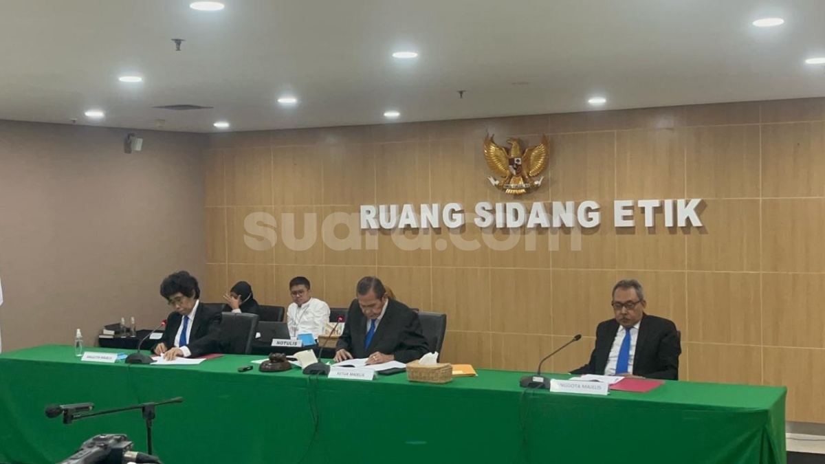 Divonis Bersalah Kasus Pungli, Karutan KPK Achmad Fauzi Dkk Cuma Disuruh Minfa Maaf ke Publik