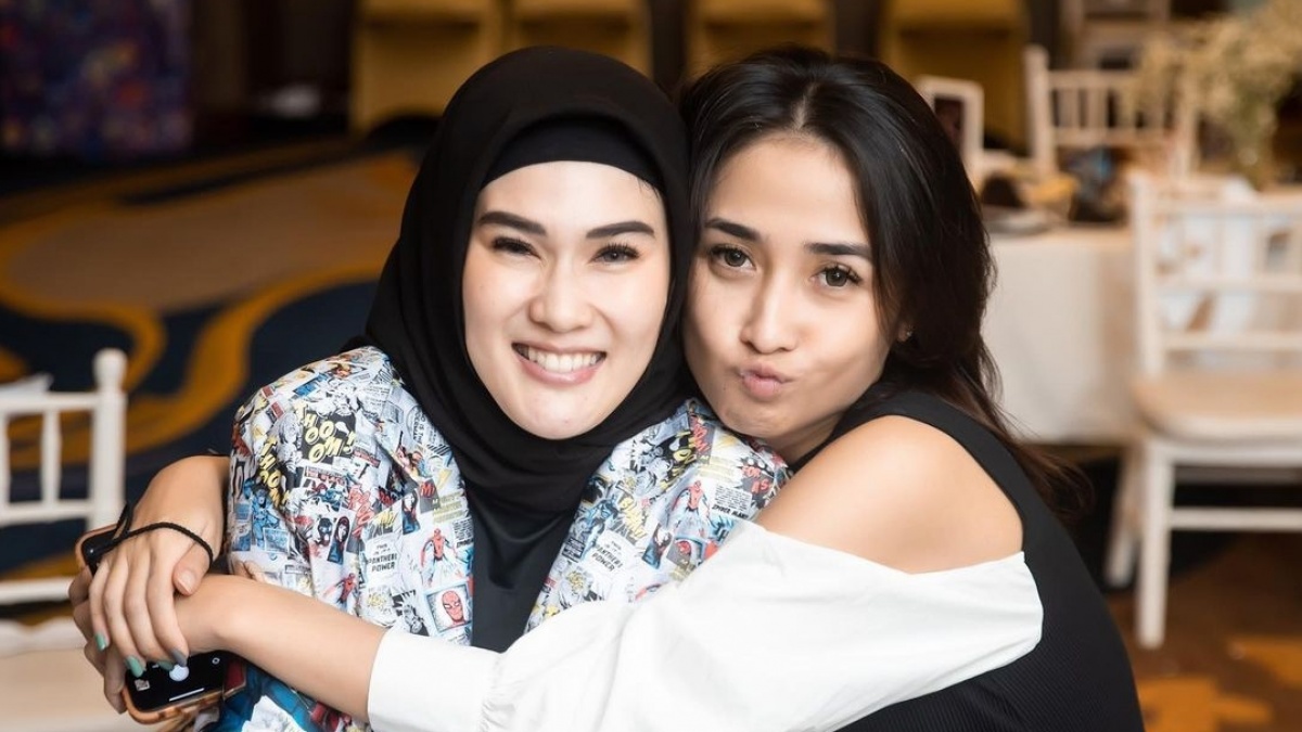Belum Genap 40 Hari Stevie Agnecya Meninggal, Adik Ipar Sudah Jual Baju Almarhum yang Harganya Fantastis