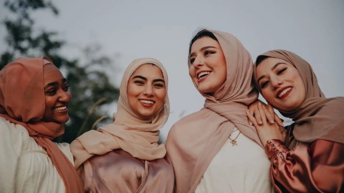 Terpopuler: Lipstik Matte yang Nyaman Dipakai saat Puasa, Amalan Wanita Haid