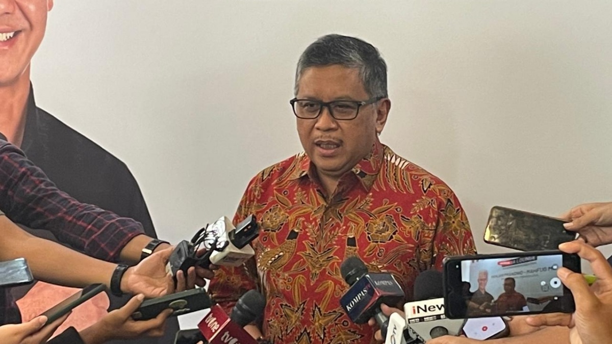 Kekesalan Hasto Memuncak Usai Melihat Jokowi Tunjuk Mantan Ajudannya Jadi KSAU