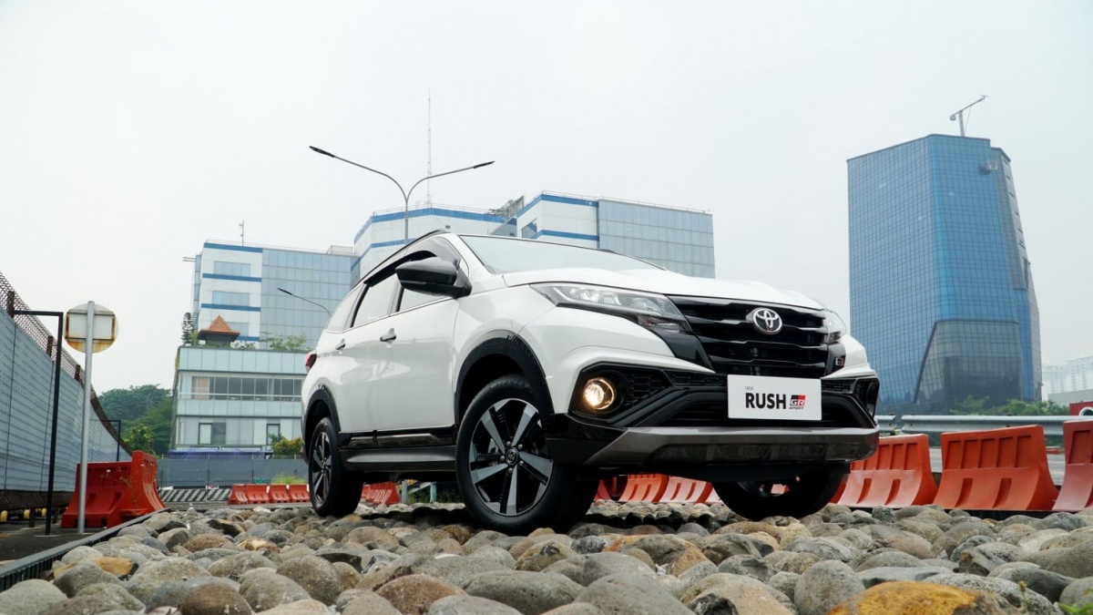 8 Rekomendasi Mobil Bekas Alternatif yang Mirip Mistubishi Destinator Bergaya Sporty