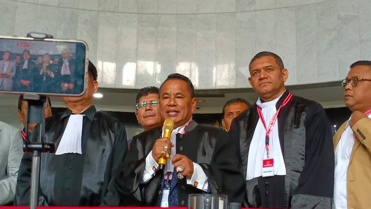 Hadirkan Saksi dan Ahli, Hotman Paris Pede Menang 35-0 Lawan Tim Hukum Paslon Lain