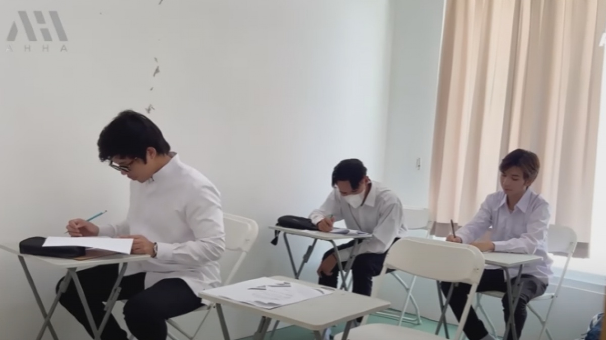 Atta Halilintar Ujian Paket C di Usia 29 Tahun, Intip Barang Bawaan Suami Aurel Hermansyah