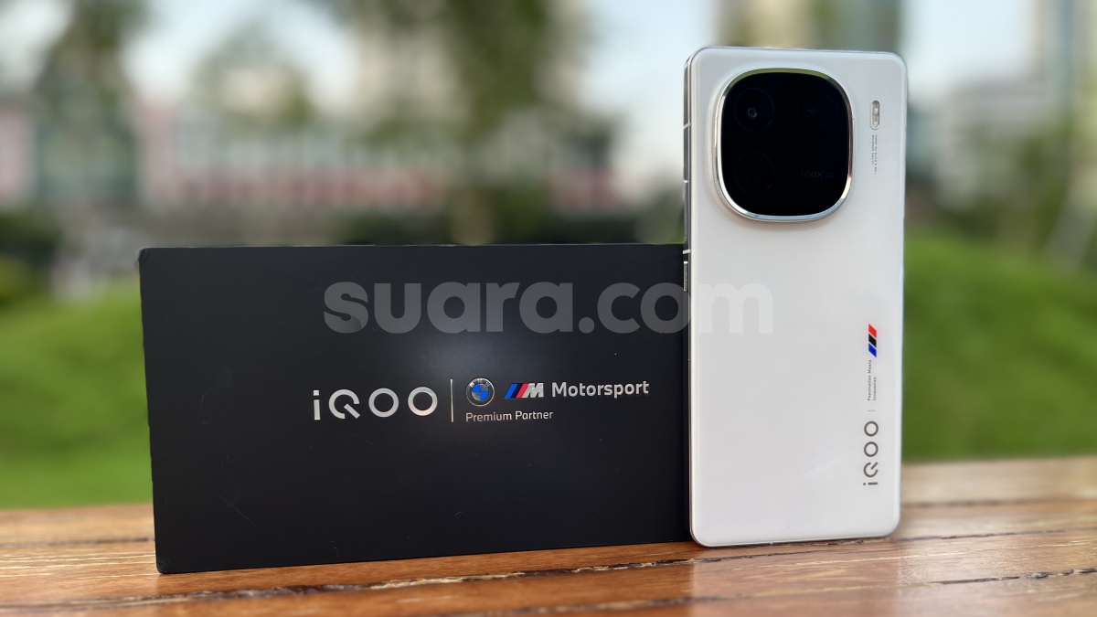iQOO 13 Akan Dilengkapi Sensor Sidik Jari Ultrasonik dan Kamera Periskop 3x