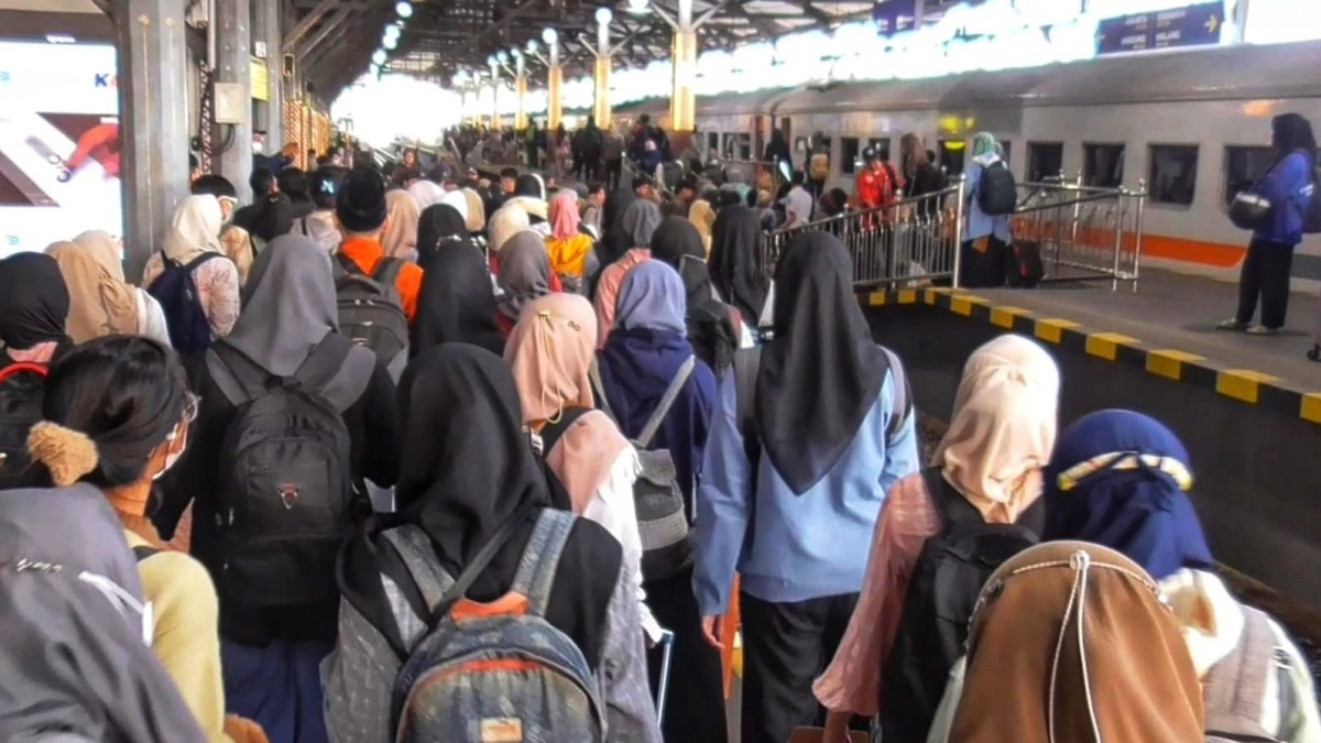 Daftar Kereta Api Subsidi yang Hanya Bisa Dibeli 1 Tiket per KTP
