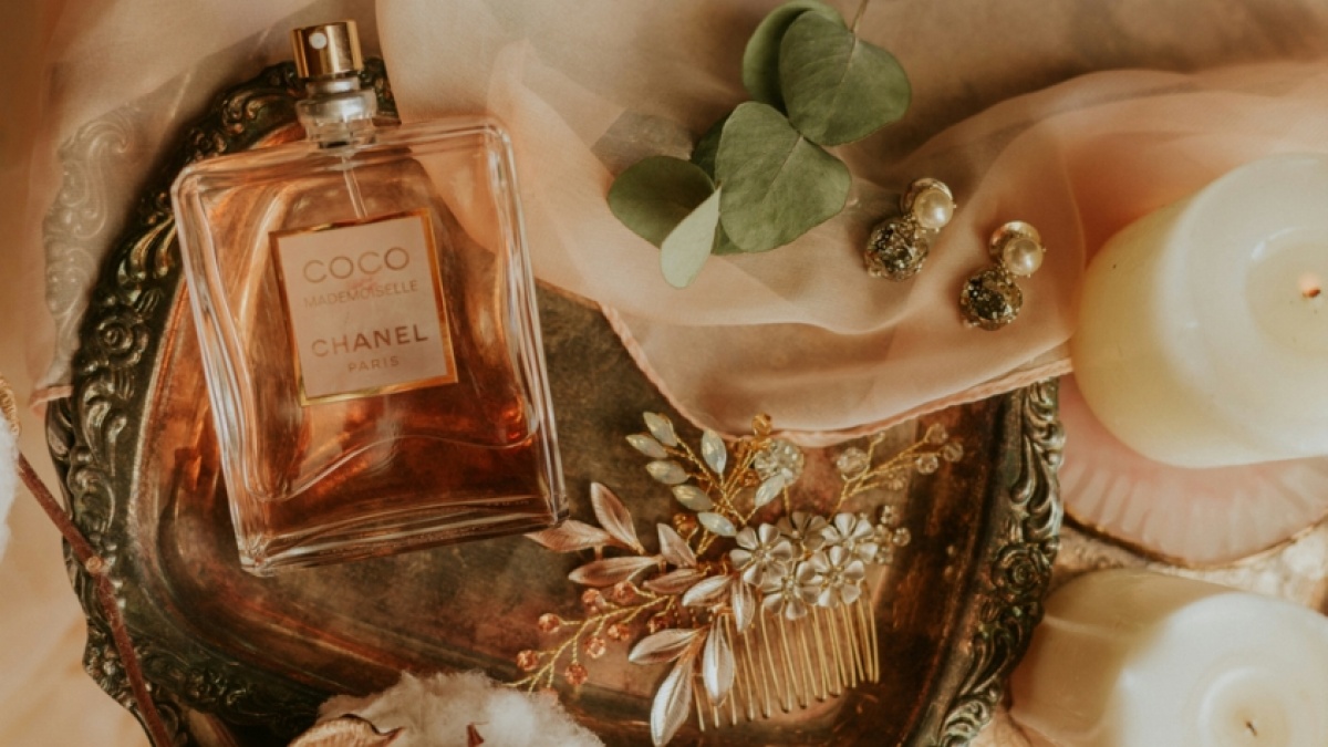 Apa Ciri-Ciri Parfum Asli? Ini 10 Tanda yang Wajib Kamu Ketahui Sebelum Beli