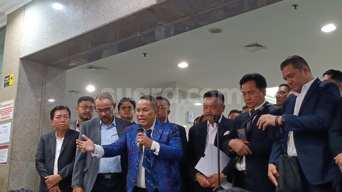 Keras! Hotman Paris Ejek Tim Hukum AMIN Dan Ganjar: Refly Harun Tak Pernah Bersidang, Todung Cuma Konsultan