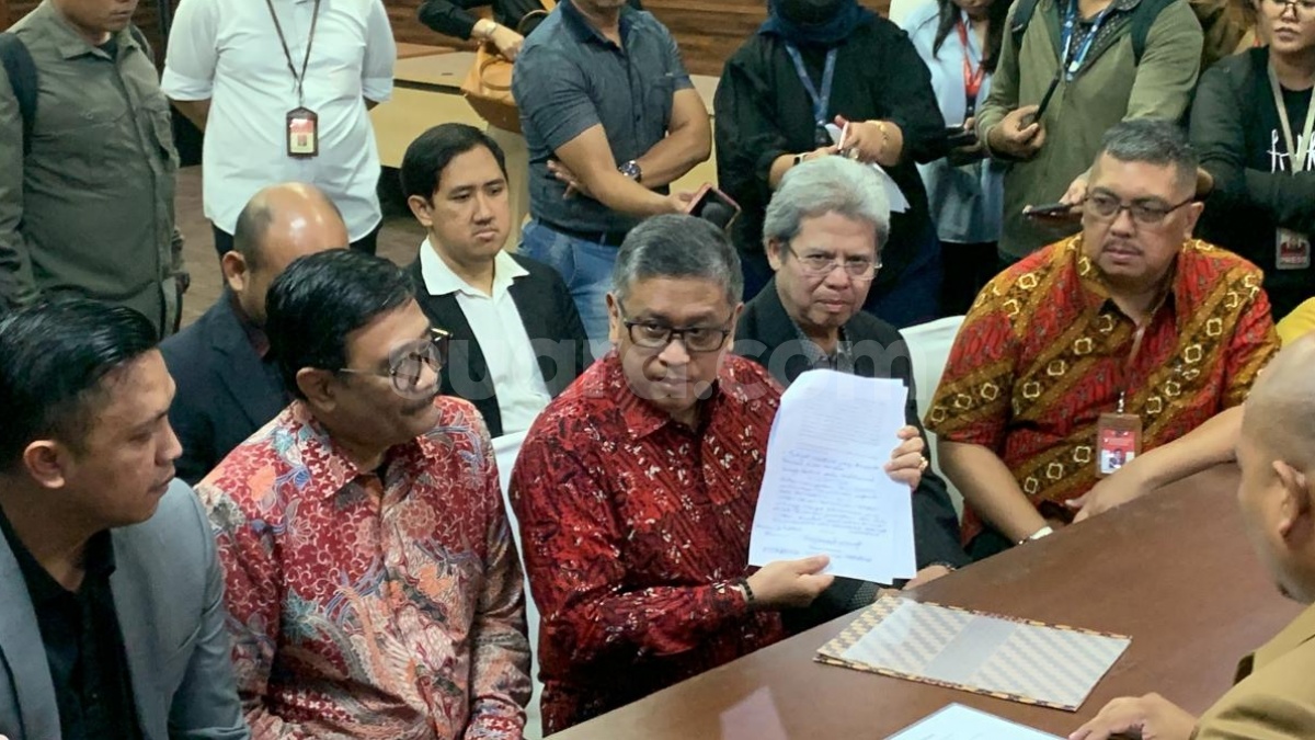 Hasto Tegas Bantah Isu Pertemuan Jokowi dan Megawati Saat Lebaran