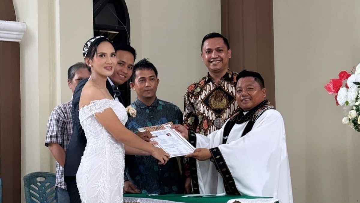Sempat Putus-Nyambung, Ling Ling Sebut Bharada E Meyakinkannya Untuk Bertahan