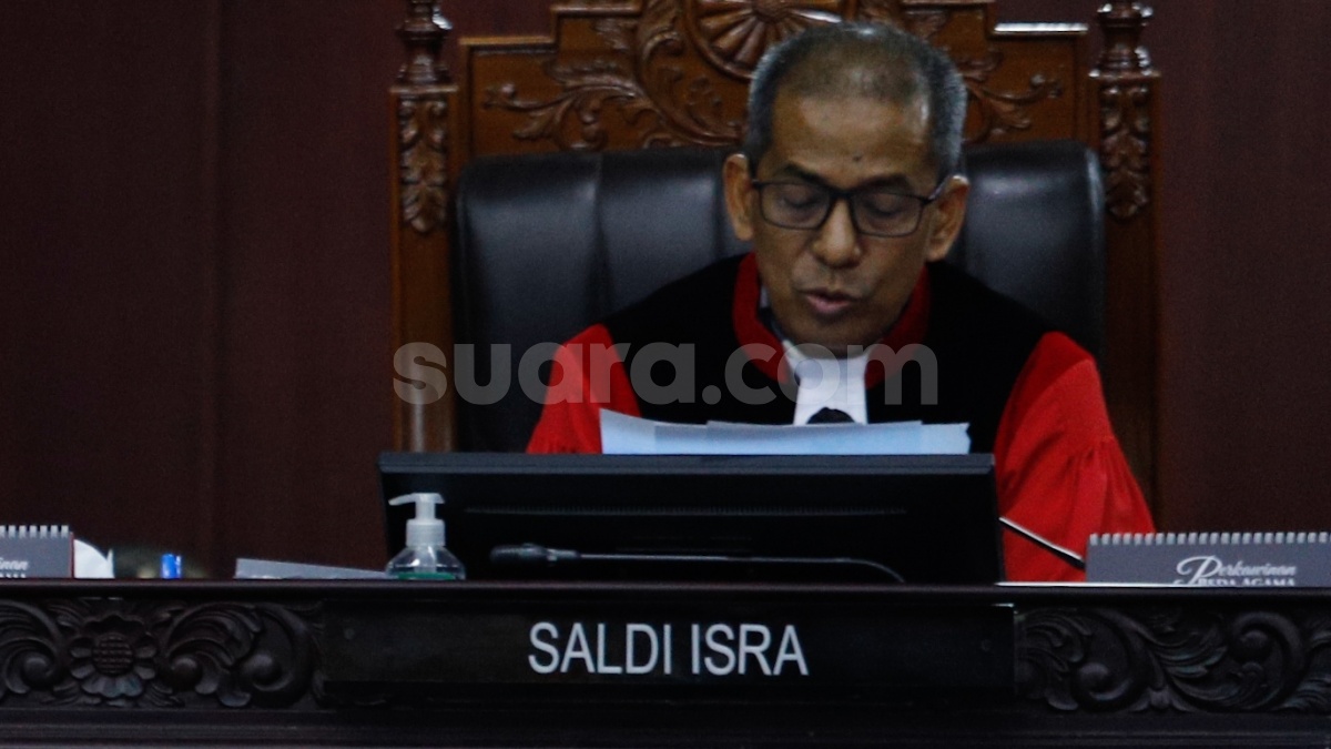 Drama Pilkada Sultra: Cawagub Mundur Sepihak, Hakim MK Sarankan Rujuk