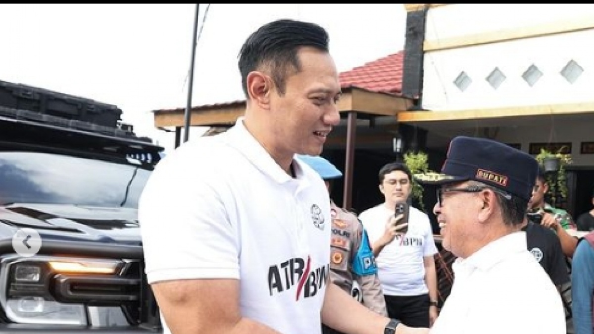 Blusukan Mewah Ala Menteri AHY, Gunakan Mobil Bernilai Miliaran