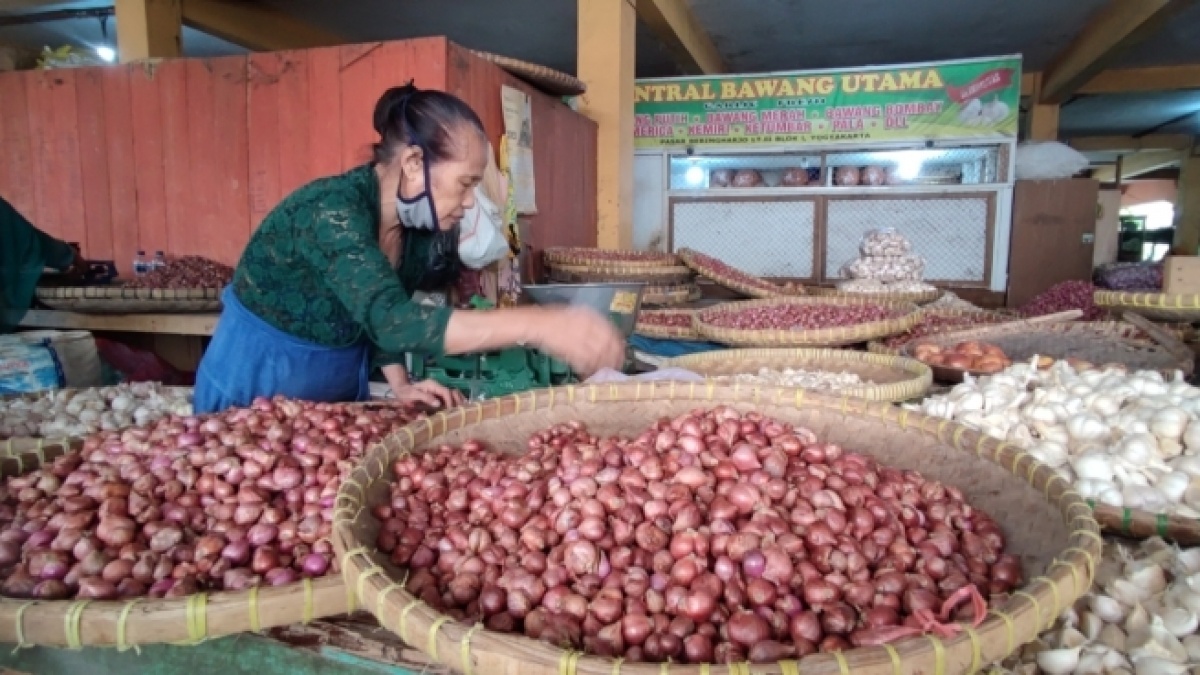 Harga Pangan Nasional Hari Ini: Cabai Merah hingga Rawit Kompak Naik, Bawang Merah Turun