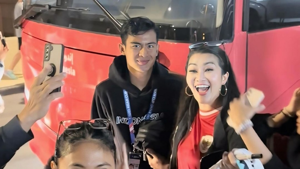 Ditaksir Rogoh Kocek Rp130 Juta Nonton Timnas U23, Intip Sumber Kekayaan Fitri Carlina