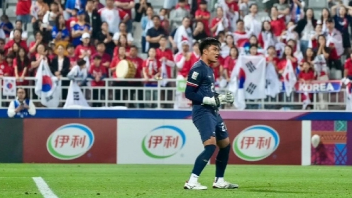 Media Vietnam Ramal Maarten Paes Jadi Kiper Nomor 1 Timnas Indonesia, Ernando Ari Minggir Dulu Yah