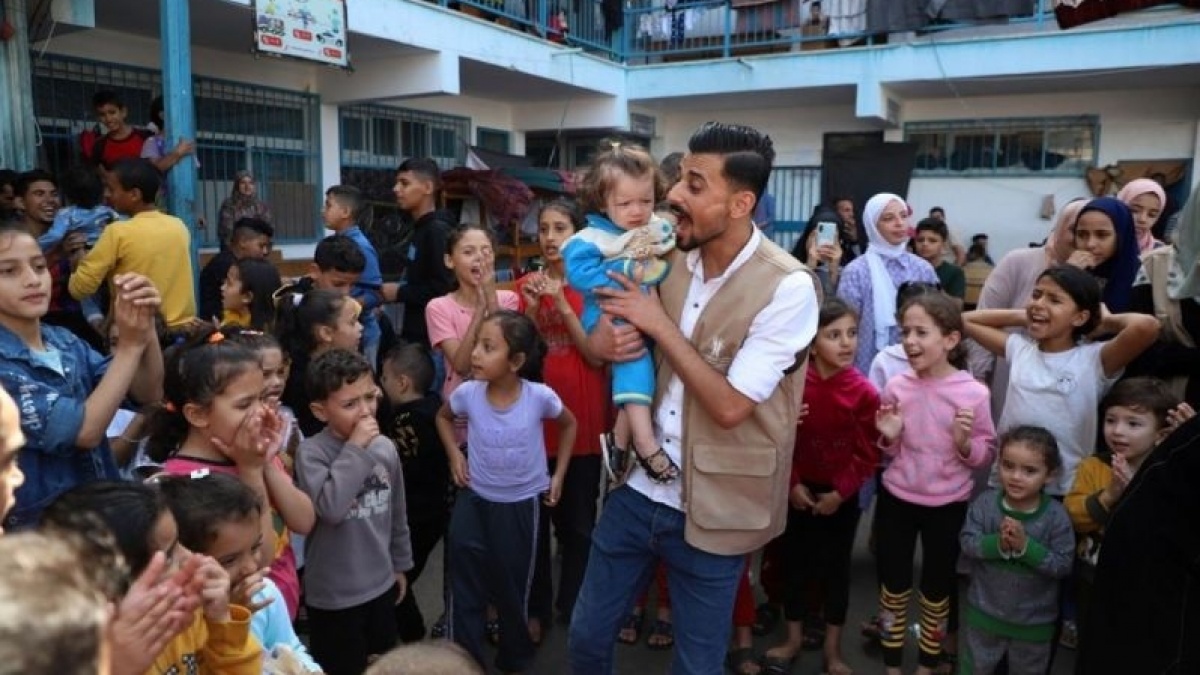 Warga Palestina Rayakan Gencatan Senjata, Sandera Israel Dibebaskan