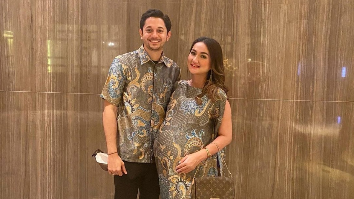 Andrew Andika Sudah Punya Gandengan Baru, Tengku Dewi Putri Segera Menyusul?