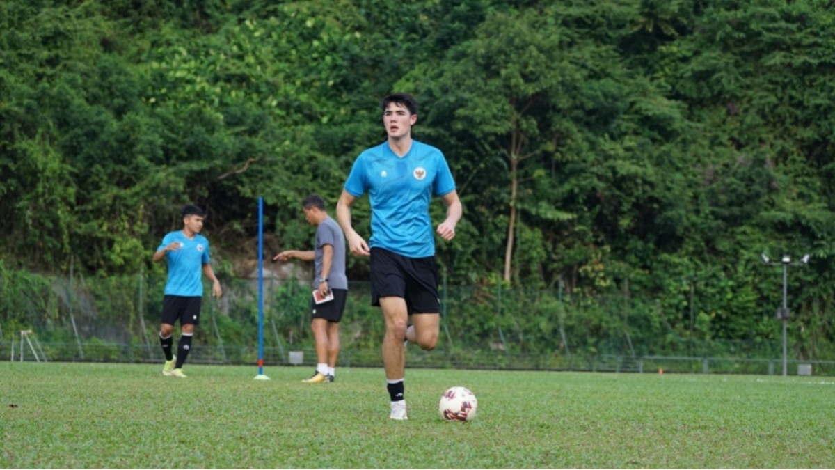 Media Vietnam Sebut Karier Elkan Baggott di Timnas Indonesia Terancam Tamat
