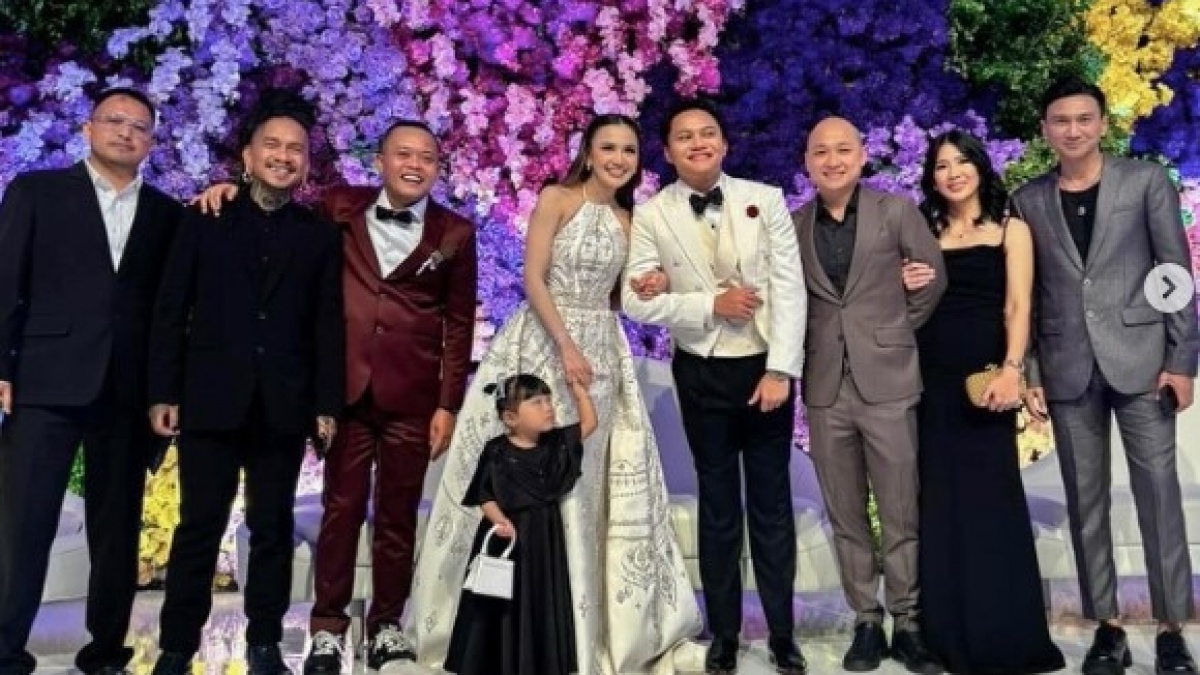 Momen Ameena Anak Aurel Hermansyah Jadi Pembeda di Pernikahan Rizky Febian dan Mahalini