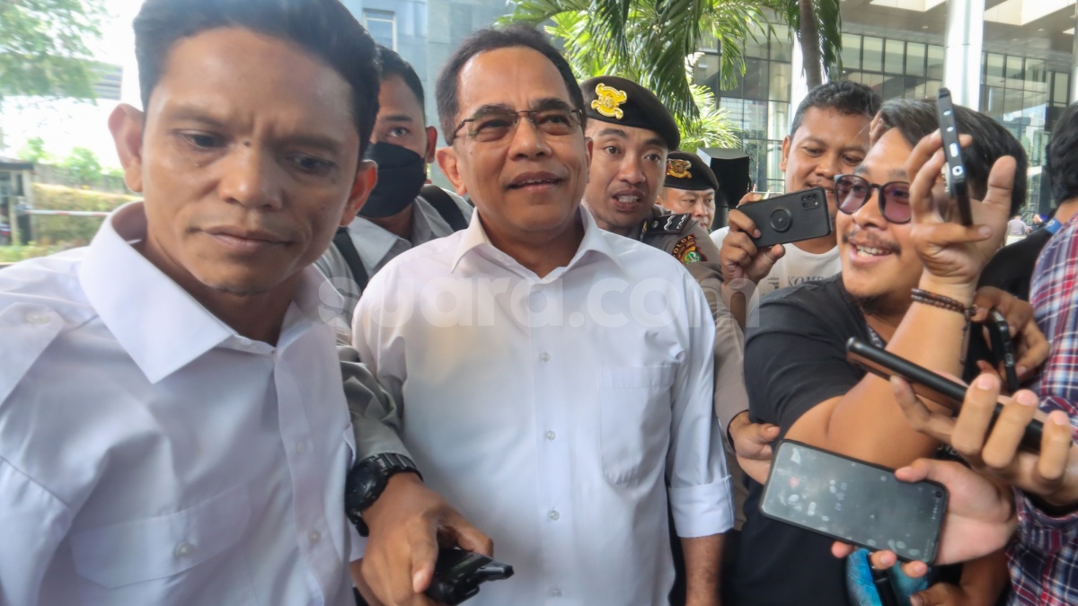 Berstatus Tersangka, KPK Kembali Periksa Sekjen DPR Indra Iskandar, Bakal Ditahan?