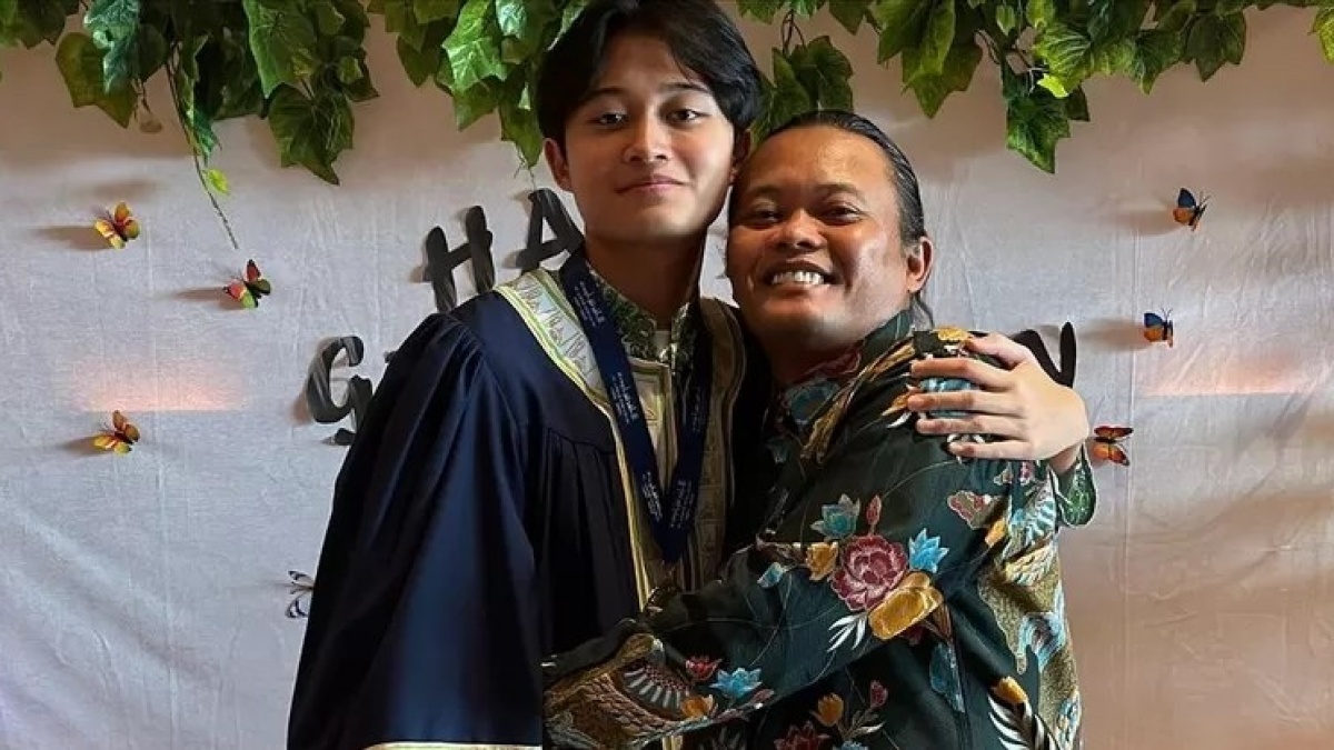 Terbaring Sakit, Sule Tetap Beri Dukungan buat Album Terbaru Rizwan Fadilah: Sok, Sing Meledak
