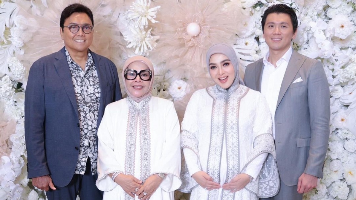 Ibu Mertua Syahrini Tak Hadiri Acara 7 Bulanan Kehamilan Anak, Terungkap Ini Alasannya