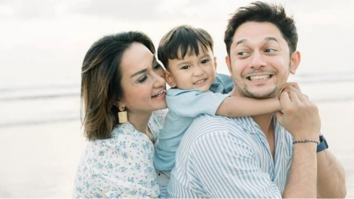 Tengku Dewi Minta Uang Nafkah Rp20 Juta untuk Anak, Intip Penghasilan Tetap Andrew Andika