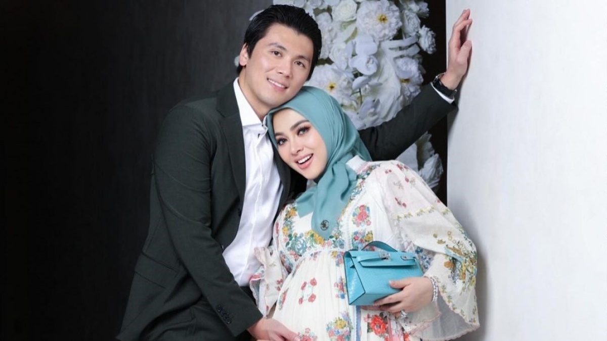Syahrini Bagikan Doa Sehari-hari Saat Hamil, Ternyata Ini Keutamaannya di Baliknya