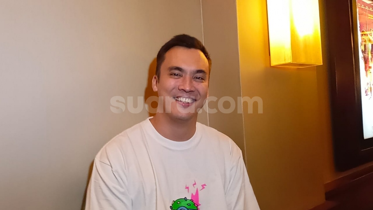 Momen Pertama Rendy Kjaernett Kerja Bareng Tio Pakusadewo: Ditusuk Jarum Hingga Ditampar
