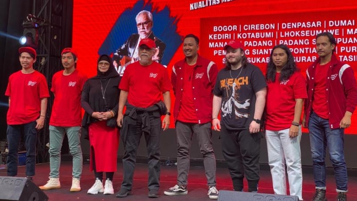 Konser di 25 Kota, Iwan Fals Sibuk Kurasi 300 Lagu