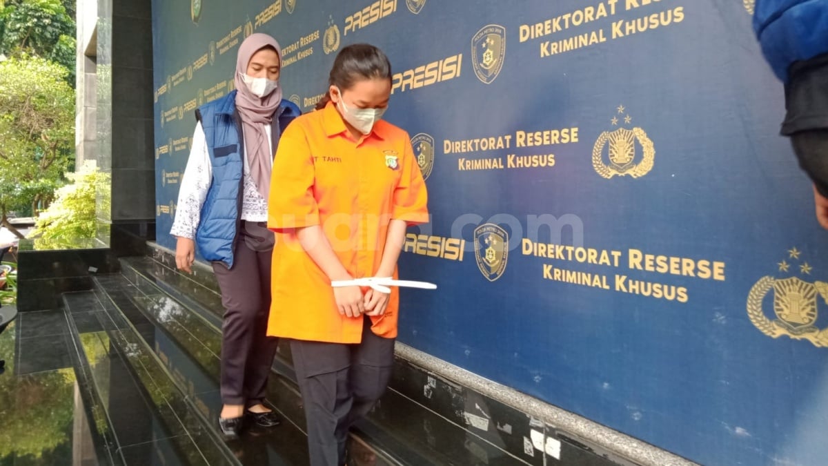Menyerah usai Tampangnya Viral, Raihany Ibu Pembuat Video Asusila Anak Ternyata Cemas Dicari-cari Polisi