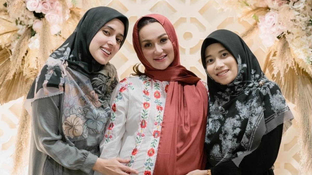 Gelar Tasyakuran 7 Bulan, Aksi Tengku Dewi Unggah Foto Sonny Septian Jadi Perbincangan
