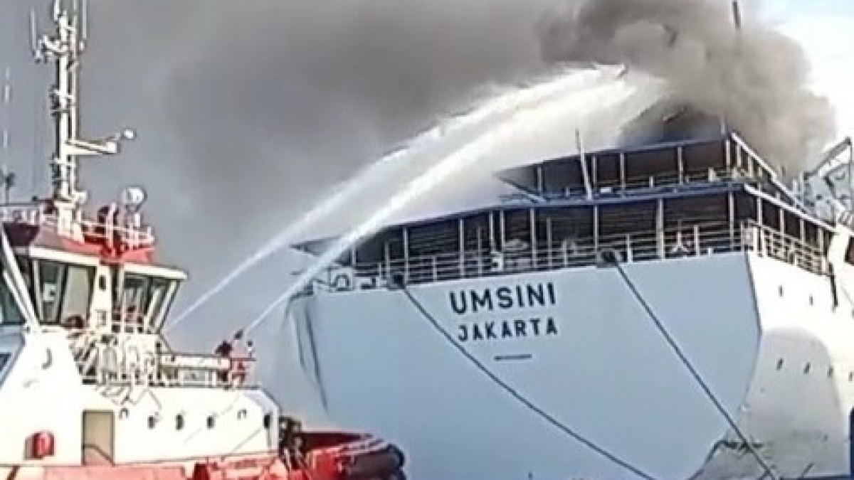 Sumber Api Penyebab Kebakaran KM Umsini di Pelabuhan Makassar
