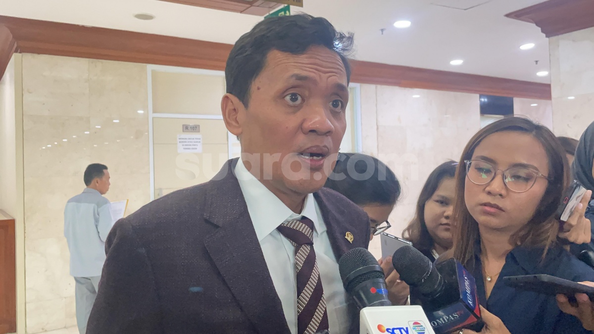 Tak Seperti Revisi UU TNI, Habiburokhman Janji RKUHAP Tidak Dibahas di Hotel