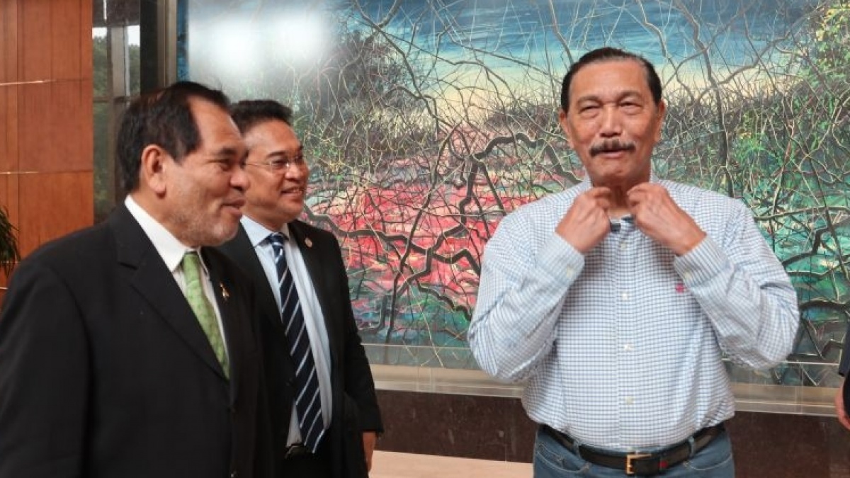 Luhut Temui Aliansi Ekonom Indonesia, Bahas 7 Tuntutan ke Pemerintah