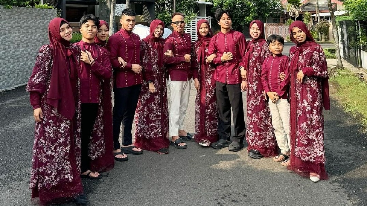Seragam Iduladha Keluarga Gen Halilintar Dipuji Enak Dilihat, Ternyata Harganya Gak Kaleng-Kaleng