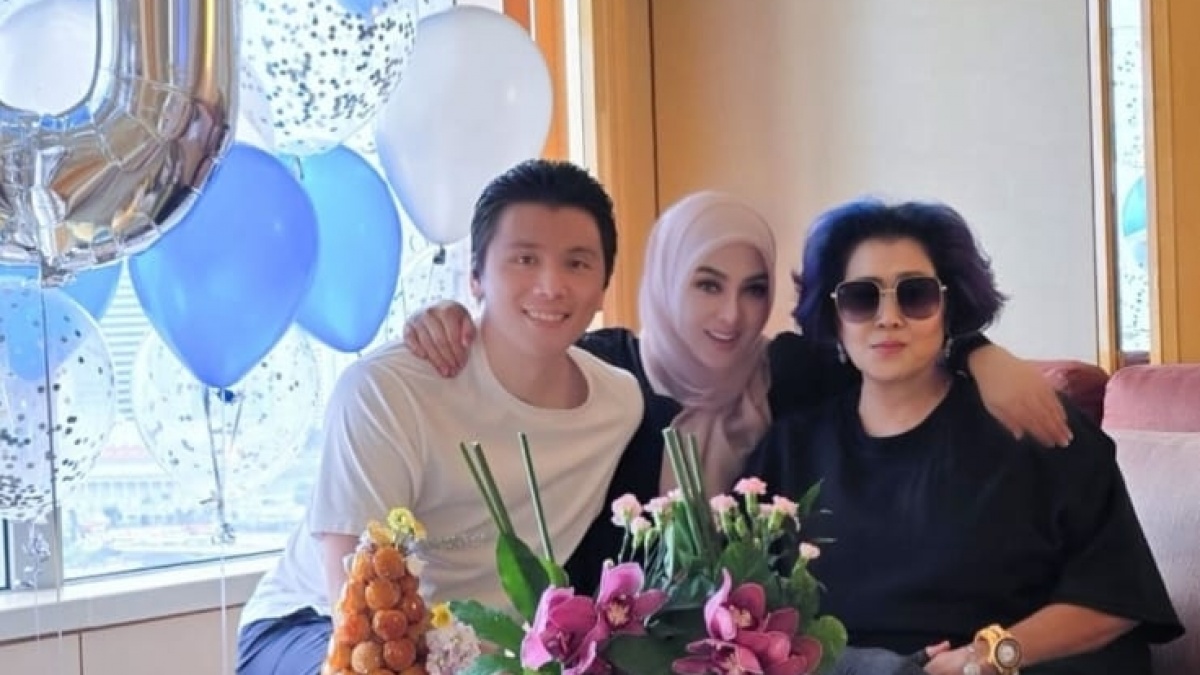 Syahrini Sering Pamer Kue Manis yang Bikin Gemas: Waspada 5 Ancaman Kesehatannya Buat Ibu Hamil