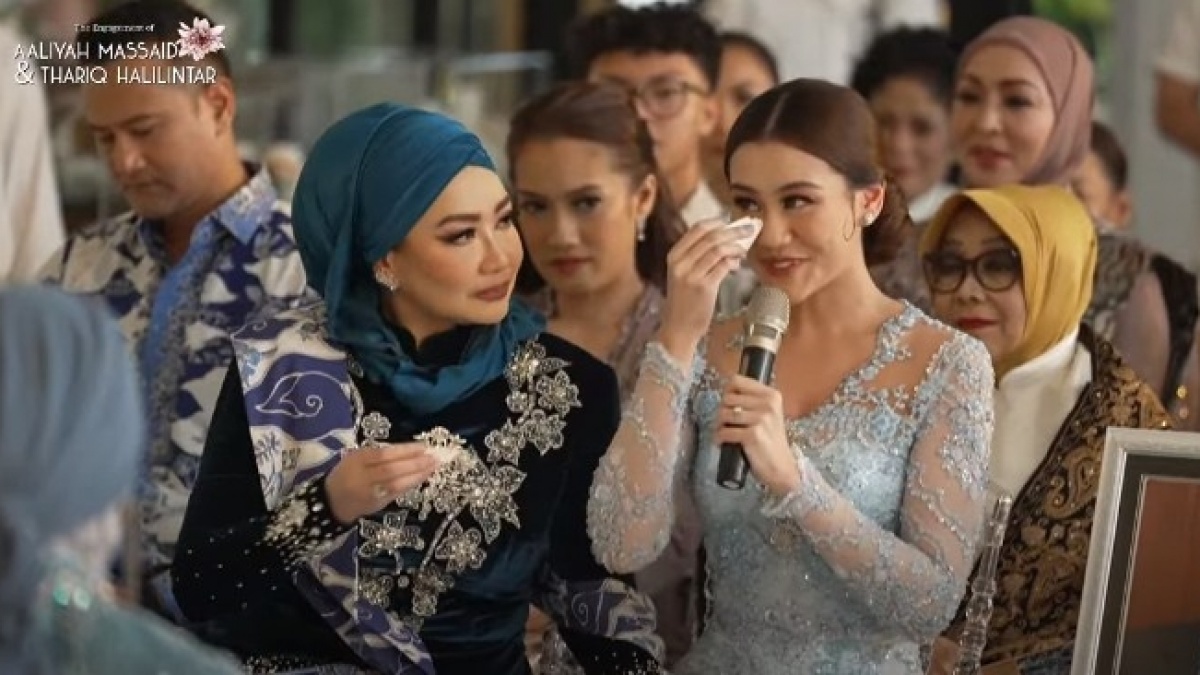 Kehadiran Almarhum Adjie Massaid Bikin Aaliyah Massaid Mewek: Rasanya Kayak Duduk di Antara Papa Mama
